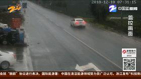 作业超多的小学生,小孩子开车上高速作业