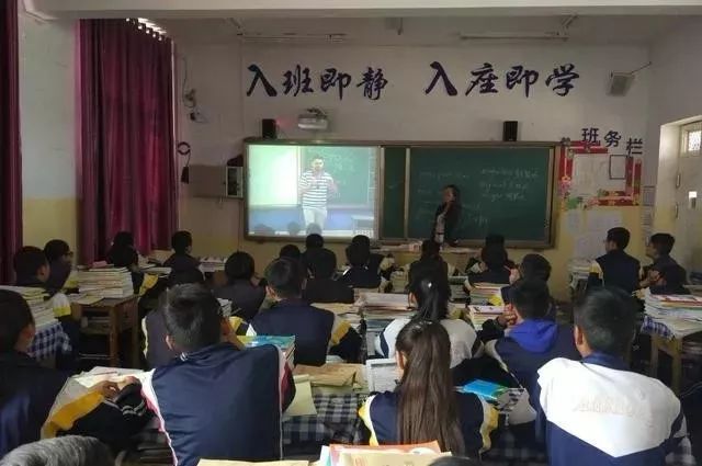 刷手机的屏幕,手机刷了屏幕