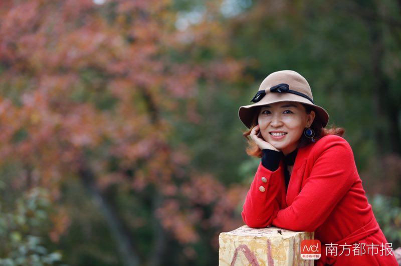 香山红叶满山遍野,香山公园红叶观赏胜地