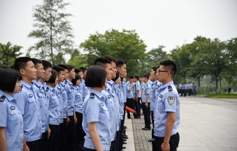 蒋王庙几号出口到皮研所,南京皮研所蒋王庙好还是鼓楼好