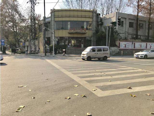 蒋王庙几号出口到皮研所,南京皮研所蒋王庙好还是鼓楼好