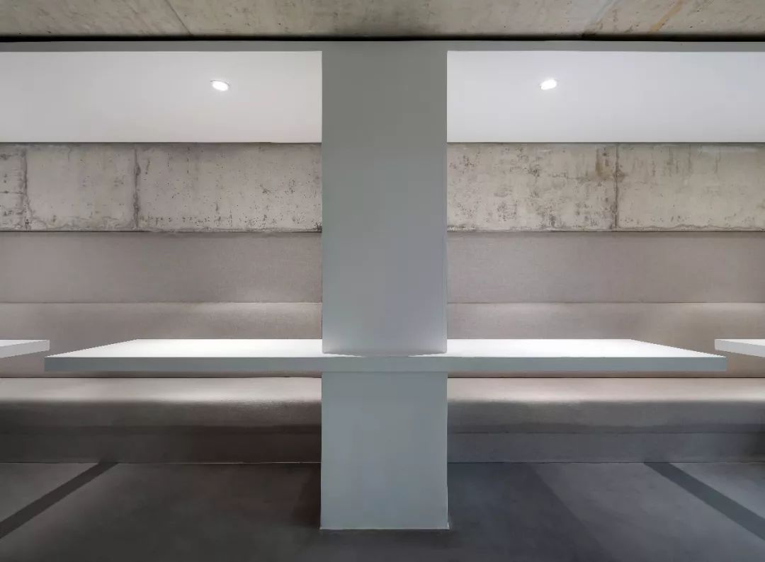 一个七彩青年创想空间,打破了居住与工作间的壁垒