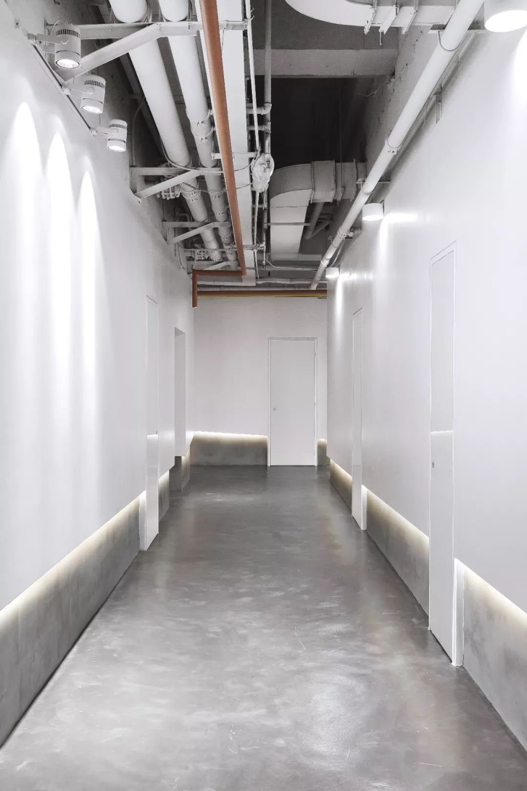 一个七彩青年创想空间,打破了居住与工作间的壁垒