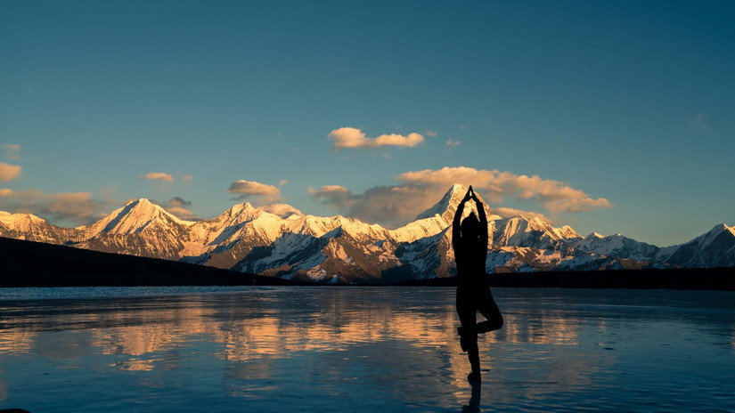 藏地秘境，贡嘎雪山之冷噶措自驾*行游**迹