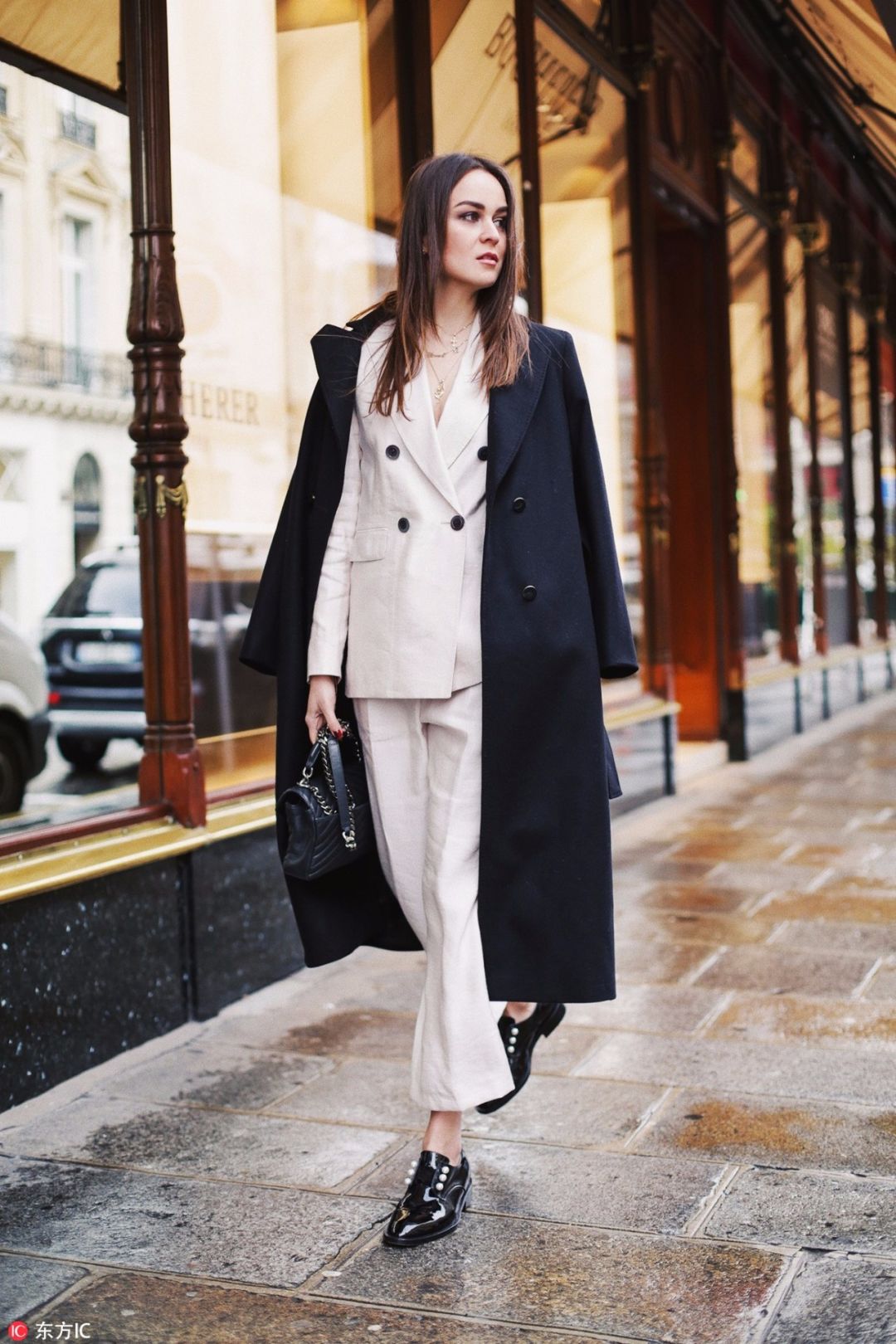 林徽因百褶裙,漆皮靴