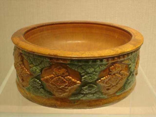 精美的辽三彩,品级最高的辽三彩