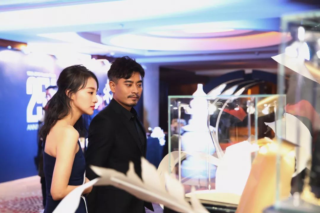 华夏典当行品真阁电话多少,华夏品真阁典当行