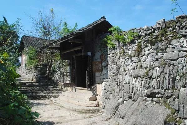 贵州少数民族村寨有哪些旅游景点,贵州哪里有少数民族旅游的地方