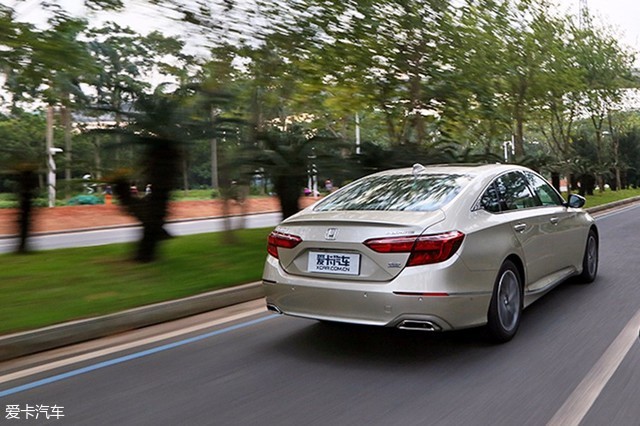 凯美瑞和本田inspire哪个好,新款凯美瑞深度评测