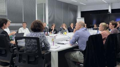 她一出生就是网红！从400名对手中脱颖而出，被千亿大佬选中！据说全世界的孩子都离不开她！