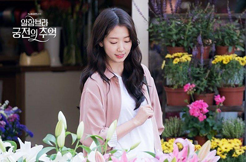 演技被群嘲,朴信惠的眼妆