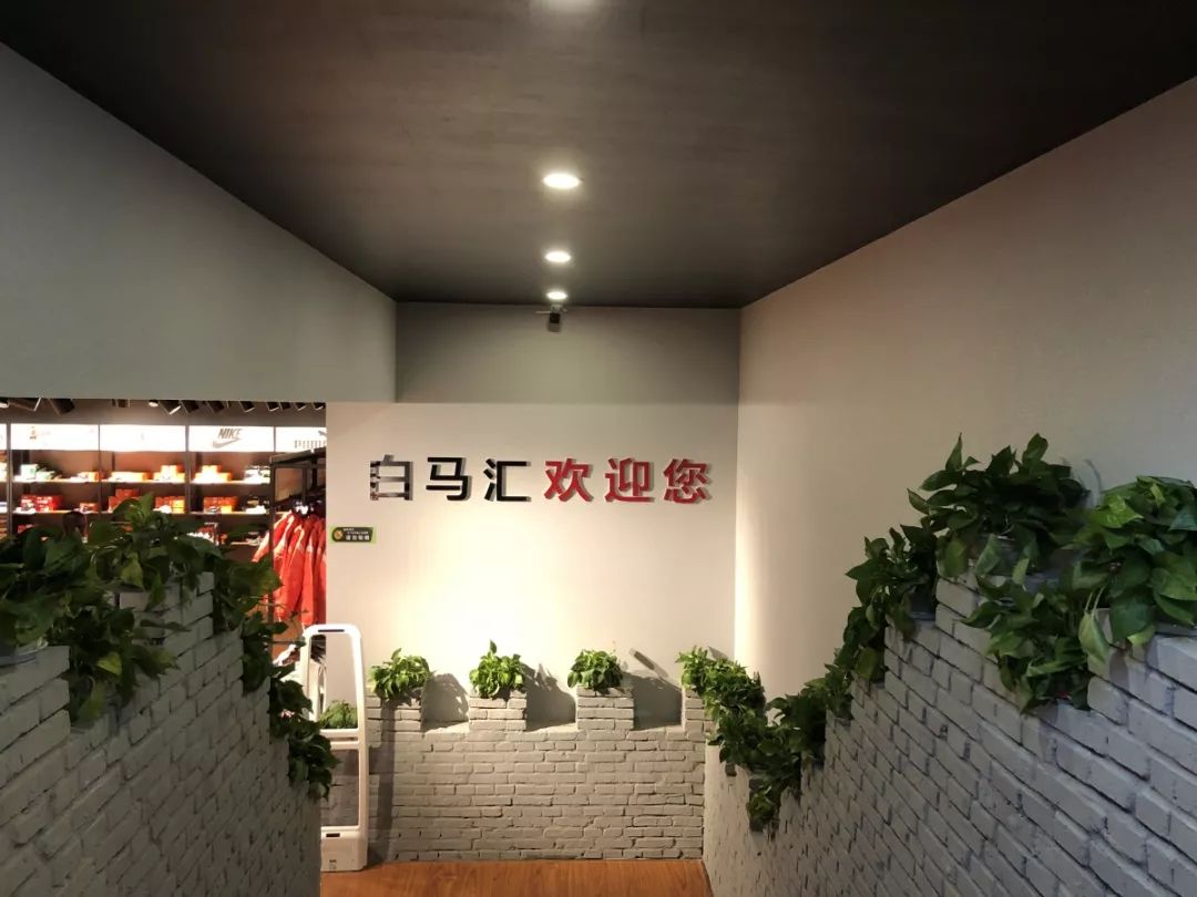 阿迪耐克加厚长款羽绒服捡漏,阿迪达斯羽绒服700元能买到真的吗