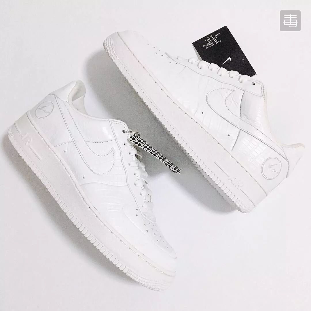 nikeblazer橙蓝渐变上脚,nikeblazer最好看的鞋