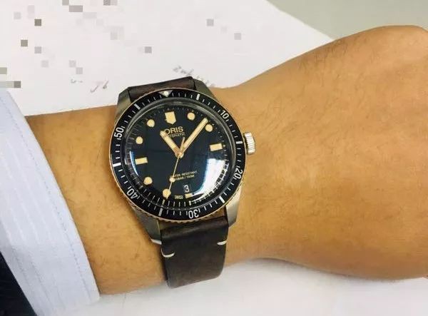 百达翡丽买表有门槛吗,2022年百达翡丽正装表30万以内