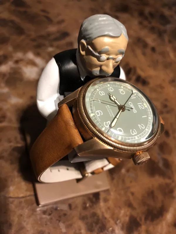 百达翡丽买表有门槛吗,2022年百达翡丽正装表30万以内