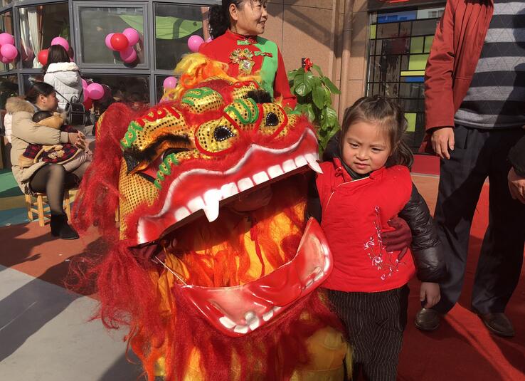 年味大街幼儿园活动圆满结束,格林童话幼儿园逛庙会活动