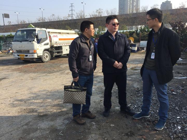 吓人！写着“工业白油”装的却是危化品石油醚