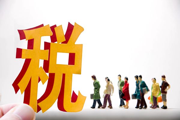 顺丰申请理赔钱是谁出,顺丰财产保全