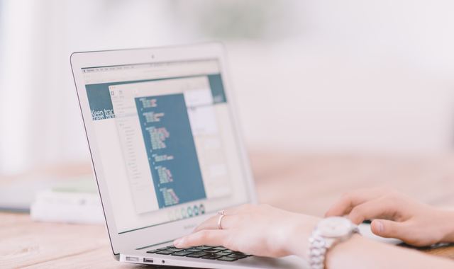 网址在过去20年变得越来越不重要，这也是互联网从平等走向巨头垄断的缩影｜好奇心商业史