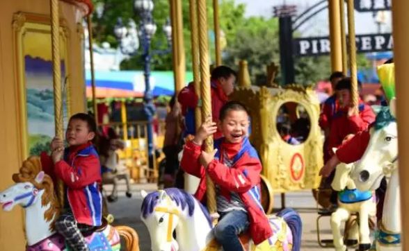 好玩的枕头大战,最好玩的枕头大战