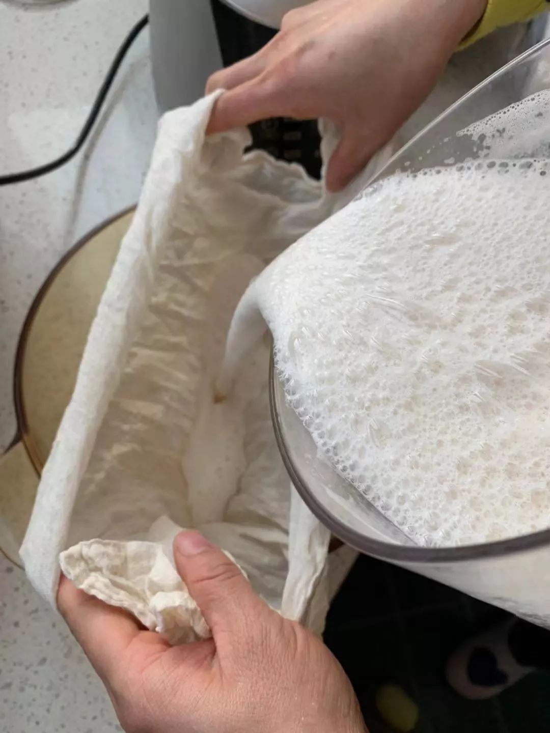 一岁以上宝宝辅食豆腐怎么做,500克黄豆做石膏豆腐的配方全过程