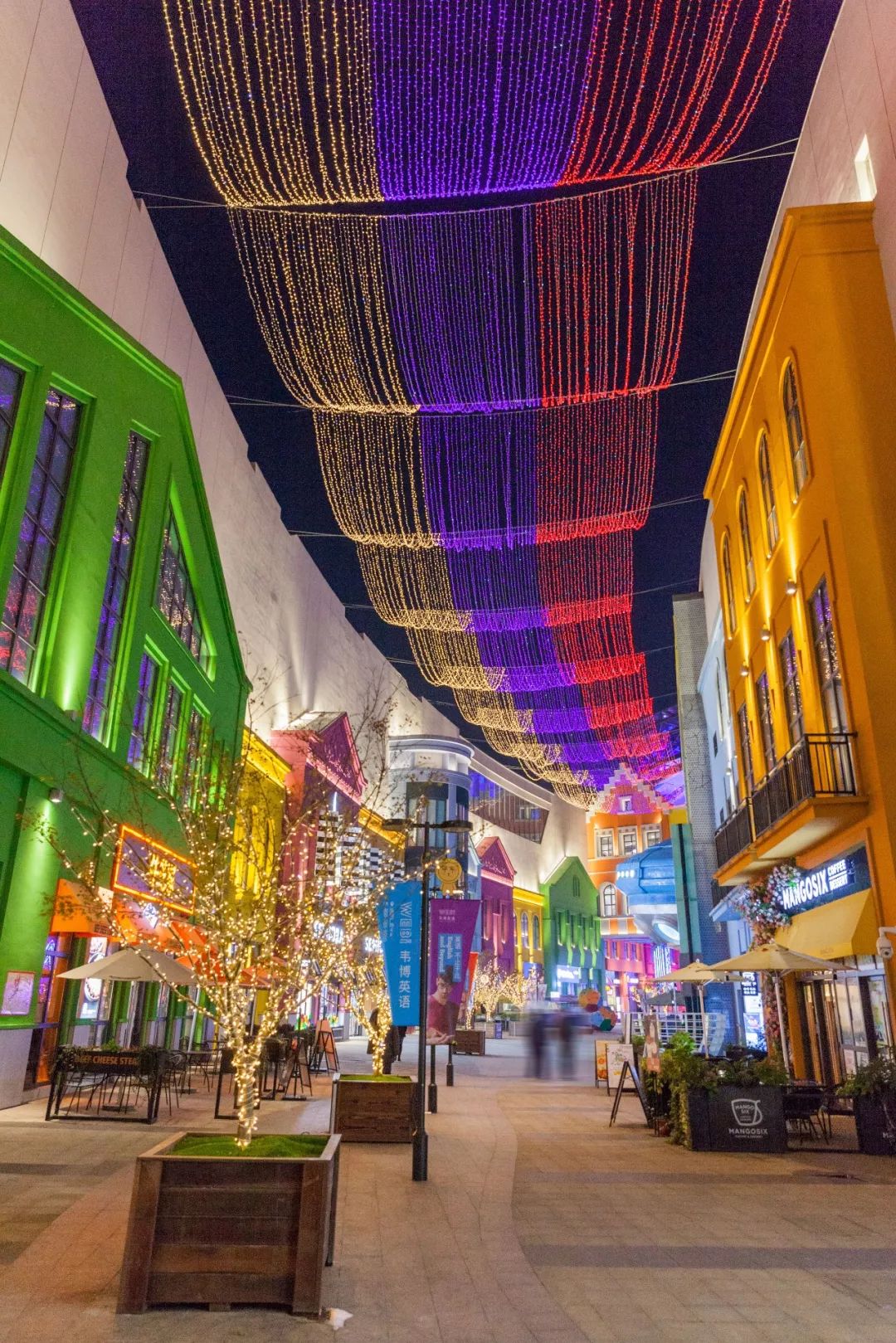 55万㎡灯光秀！全城一起蹦到2019！太嗨了！