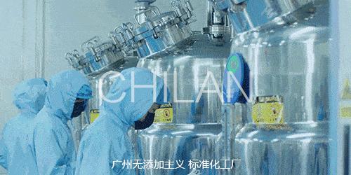 51岁“人间*物尤**”一夜爆红!看完她这张图,200w网友惊呼:我又恋爱了