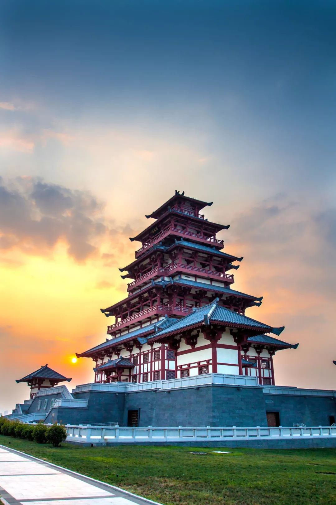 宝鸡中华石鼓园有什么建筑,陕西宝鸡市旅游景点中华石鼓园