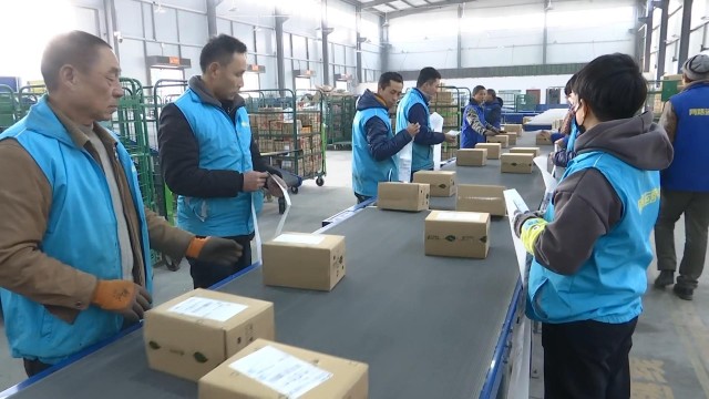 邮政扶贫助农电商平台,邮政快递助力农村电商