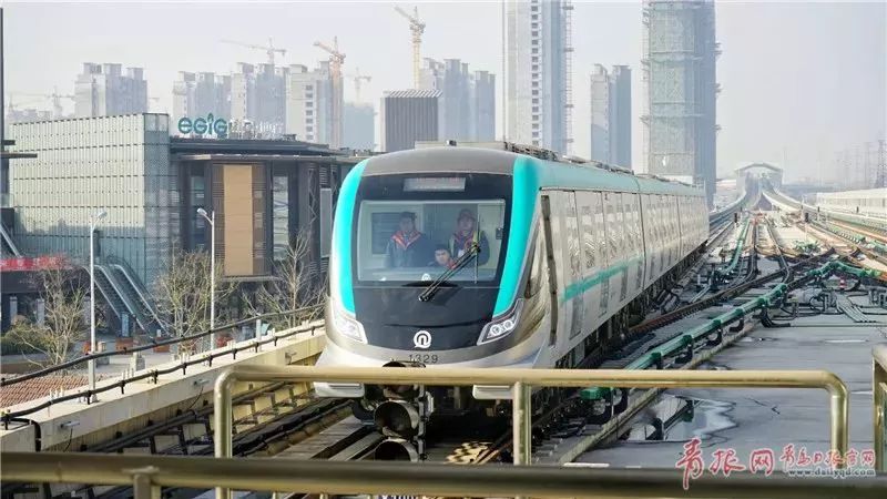 青岛人注意了！你们手上的这张卡升值了！全国240城通用！