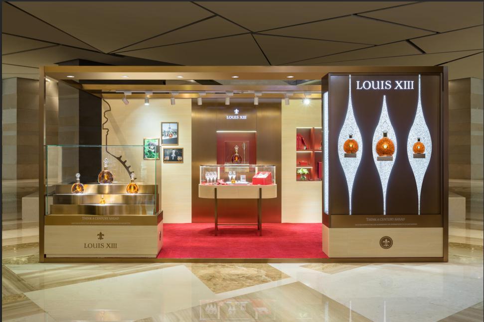 路易十三首家限时品牌店于深圳万象城揭幕品牌版图上的一颗“璀璨臻宝”