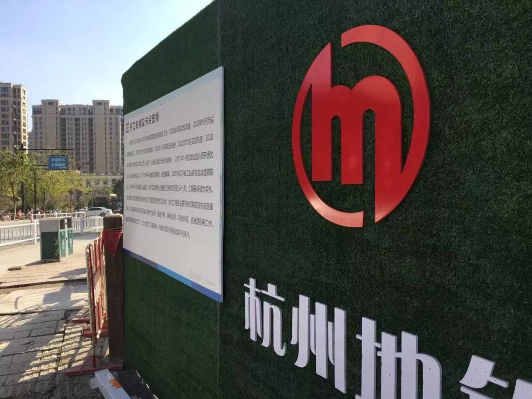 发现价格和首日开盘价格,笋盘为什么那么便宜