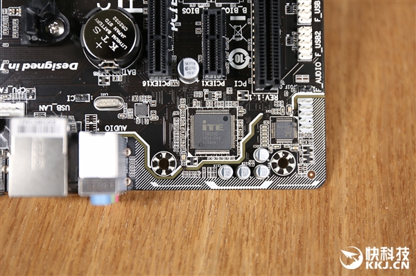 amda87680与7600有区别吗,2016年amd主板技嘉