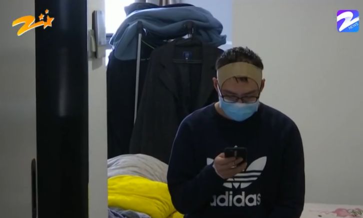 体重85的小伙子网购塑形衣,他说客服没问我是公斤?还是斤?