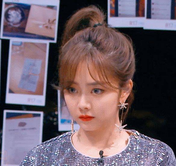 大侦探谭松韵 (谭松韵大侦探服装)