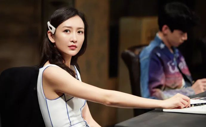 大侦探谭松韵 (谭松韵大侦探服装)