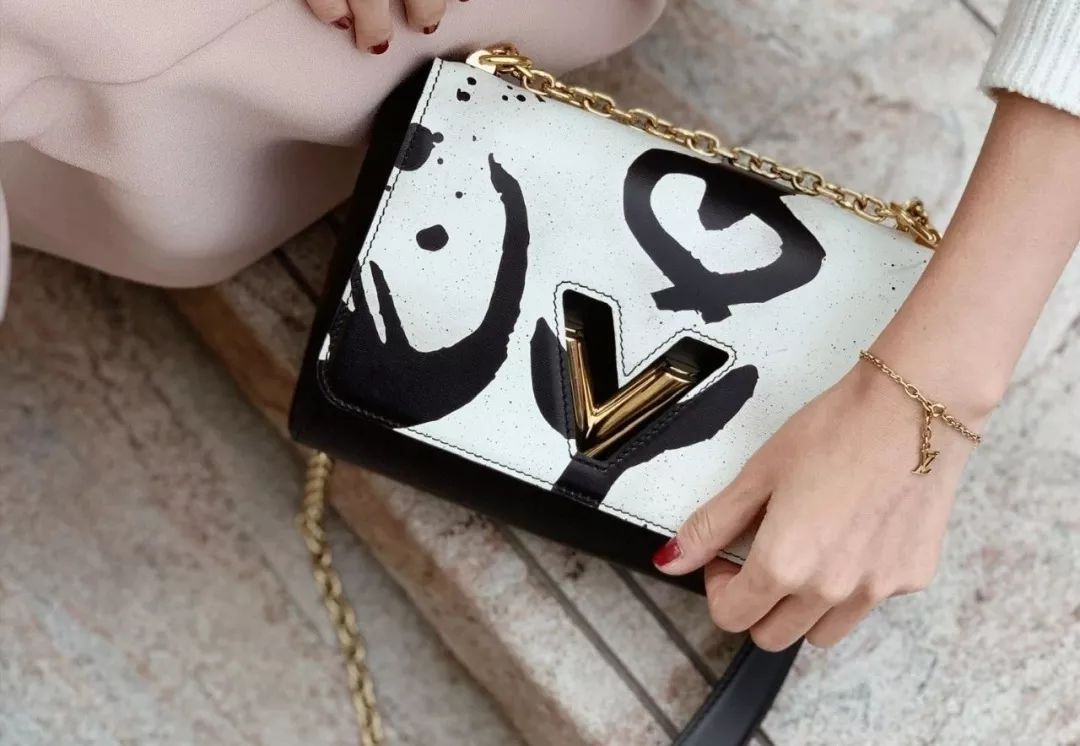 *服私**｜穿越三个城市，记录我的一周穿搭～