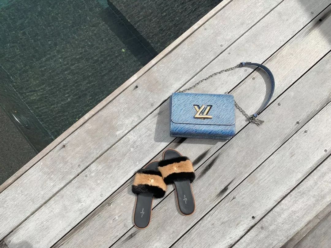 *服私**｜穿越三个城市，记录我的一周穿搭～