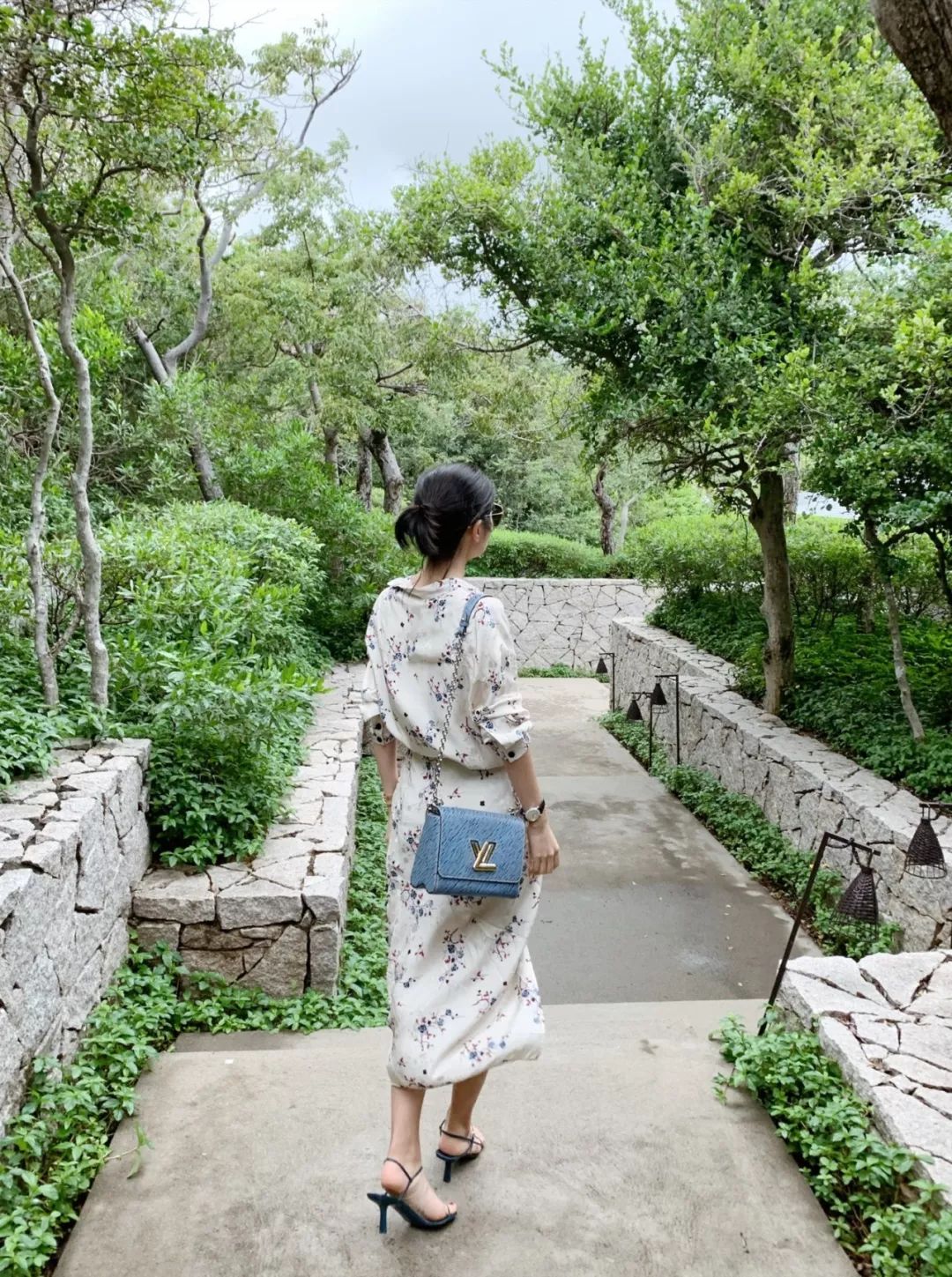 *服私**｜穿越三个城市，记录我的一周穿搭～