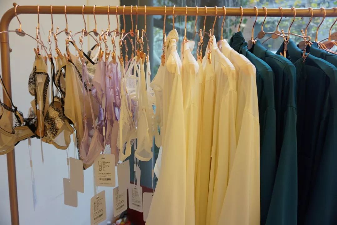 旅行/阅读/小众设计……逛逛这些能满足你精致生活幻想的美学概念店