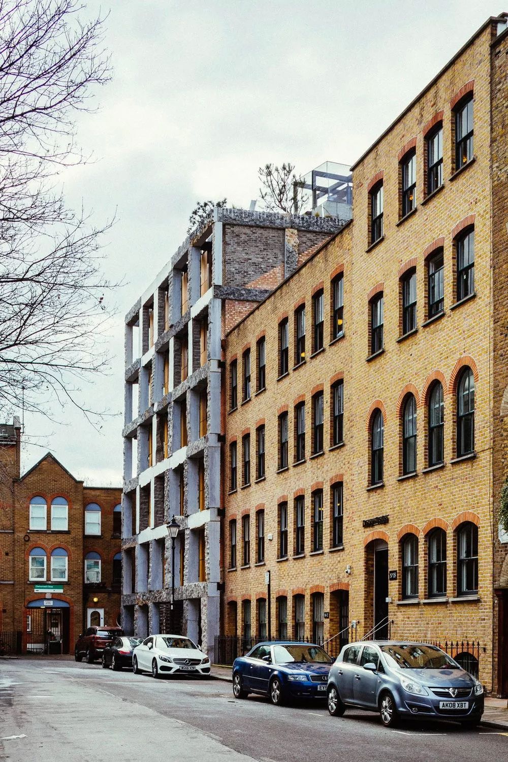 高端公寓烂尾楼,烂尾楼带来的惊喜