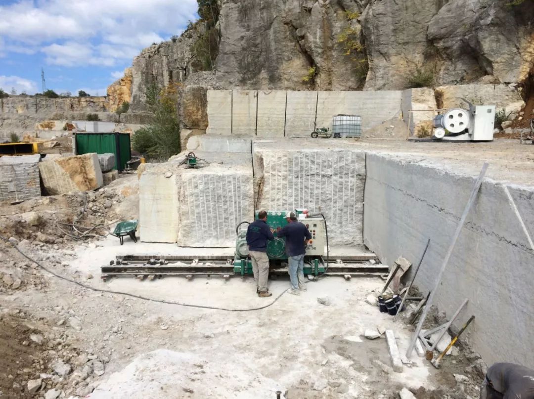 高端公寓烂尾楼,烂尾楼带来的惊喜