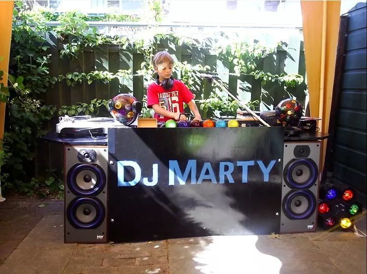 史上最年轻的dj第一人是谁,世界最年轻dj冠军