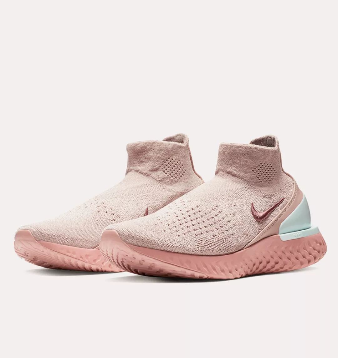 今年流行的小粉鞋,今年流行小粉鞋