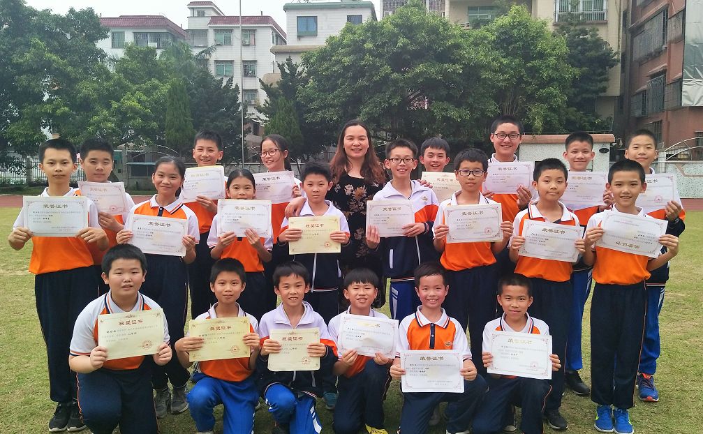 42年历史！西约这所小学用信息学撬动发展，加速崛起！