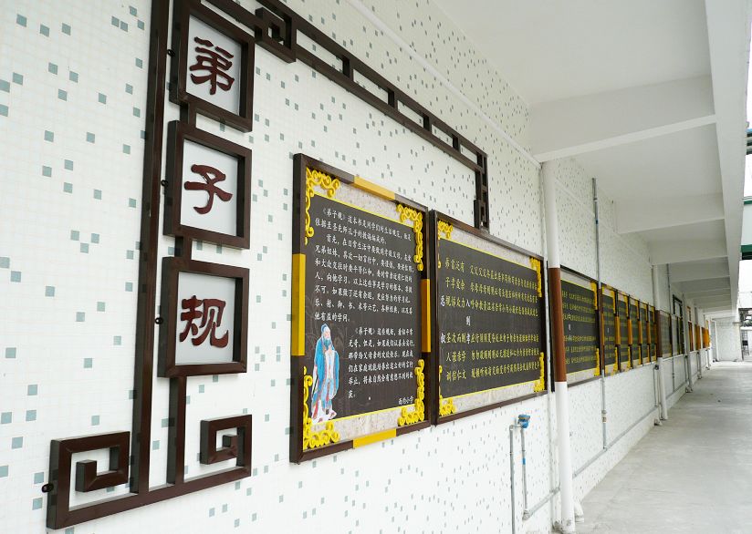 42年历史！西约这所小学用信息学撬动发展，加速崛起！