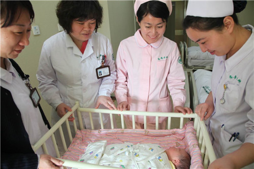 山东大学齐鲁医院建院30周年照片,山东大学齐鲁医院青岛开业