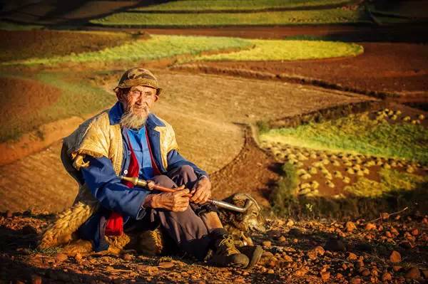 5月东川红土地旅游攻略,旅行记五彩斑斓的东川红土地
