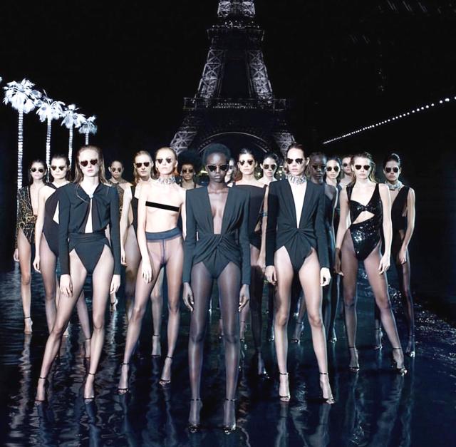 来自非洲贫民窟的18岁丑姑娘，却逆袭成为2018年度最佳超模！