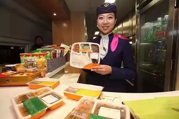 春运抢票的真实经历 (春运抢票骗局大揭秘)